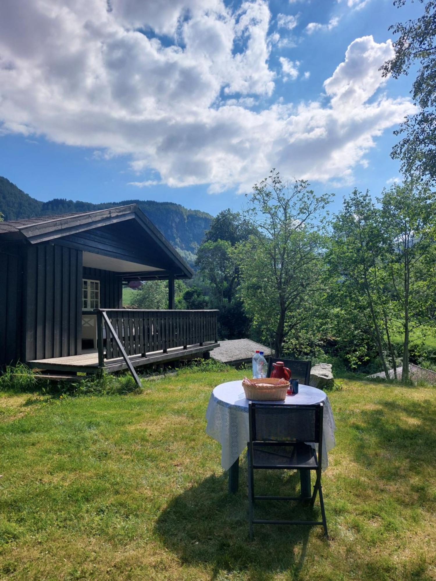 Eidsdal Camping Og Feriehus Exterior foto